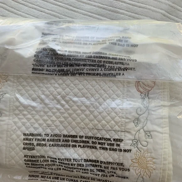 Nicole Miller Sunflower pumpkin white quilted table runner NWT Thanksgiving Fall - Picture 4 of 8